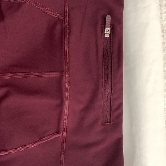 Lululemon cropped legging - Picture 3 of 5